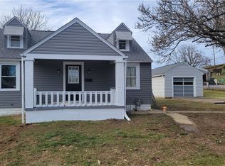 1091 S Luck Ave, Zanesville, OH 43701