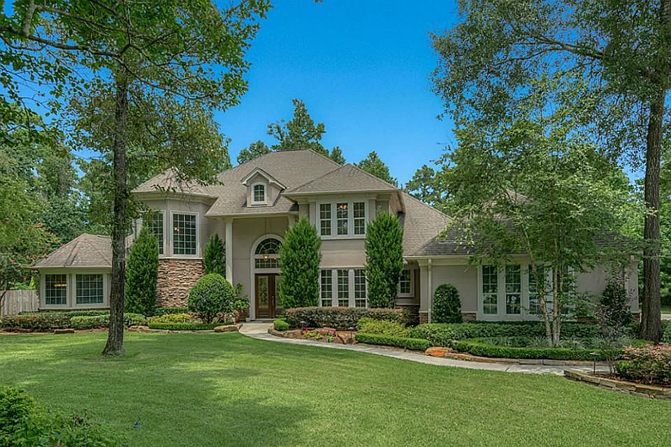 This Magnificent home is located in the Prestigious Gated Community of Old Mill Lake! It offers the best of both worlds. Private country surrounds but is just minutes away from everything such as The Woodlands or Tomball