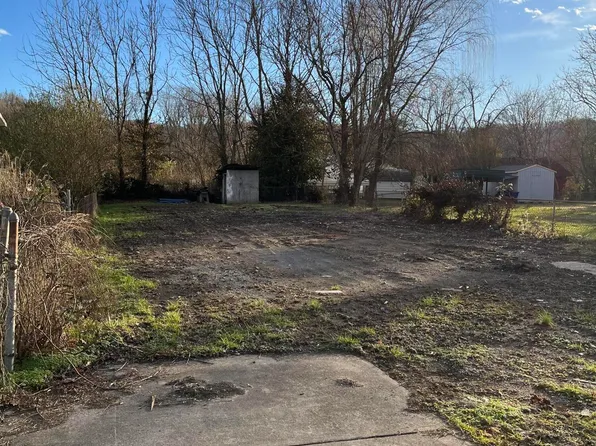 205 Exeter Ave, Middlesboro, KY 40965