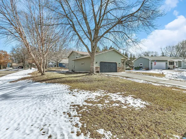 312 7th Ave N, Sartell, MN 56377