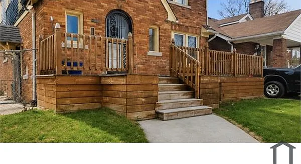 2 bed, 1100 sqft, $1,165 — Photo 1