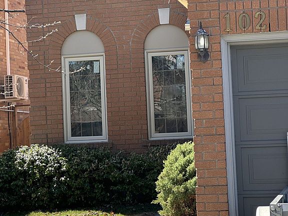 2nd image of 102 Snowcap Rd