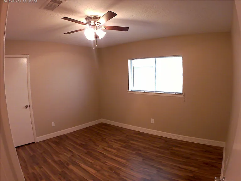 12614 Day Hollow Ln — Photo 3