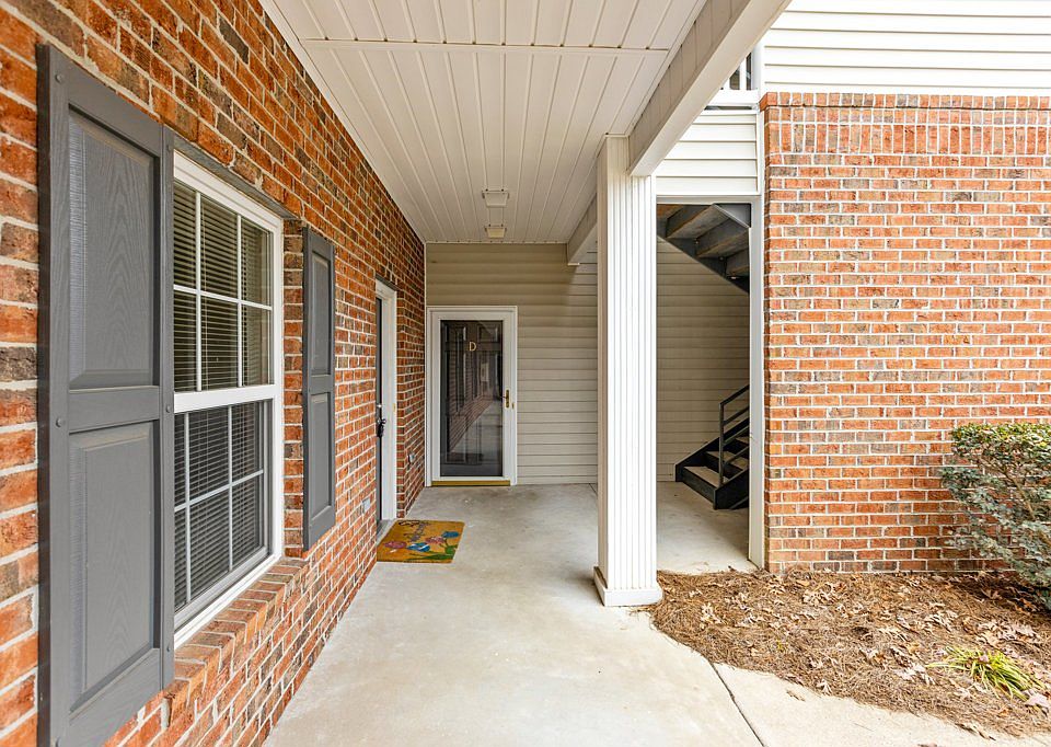 1st image of 2229 Locksley Woods Dr