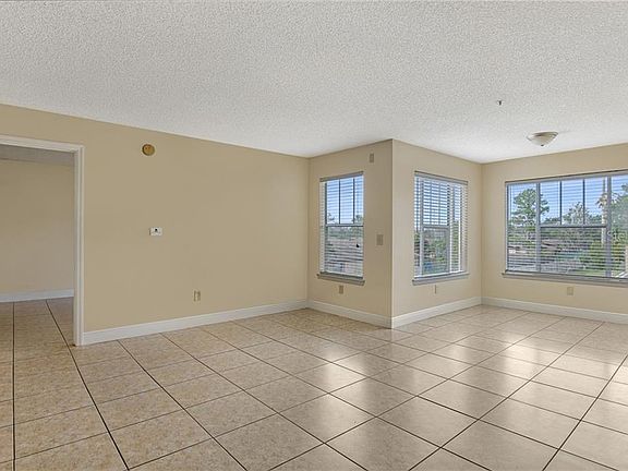 4th image of 2209 Antigua Pl APT 824