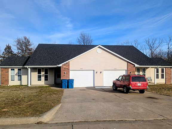 3rd image of 2025/2035 Maple Tree Lane