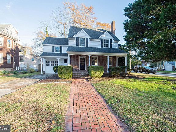 2nd image of 715 Camden Ave