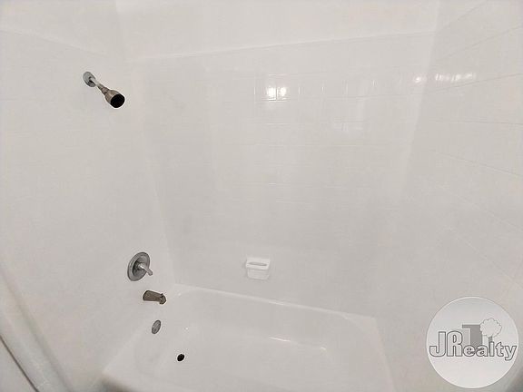 2nd image of 11523 Menlo Ave APT B