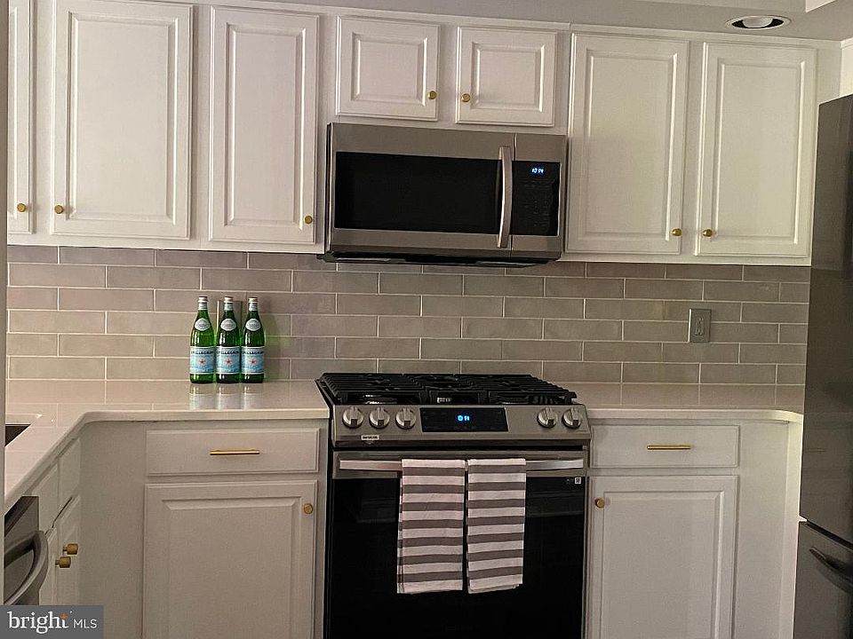 132 Sunnyside Ln, Perkasie, PA 18944 Zillow