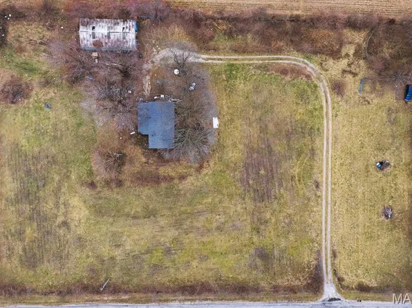 937 Rowe Ln, O'Fallon, IL 62269