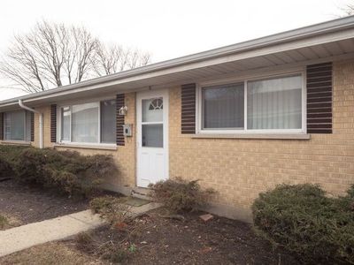 817 Valley Stream Dr #9C, Wheeling, IL, 60090