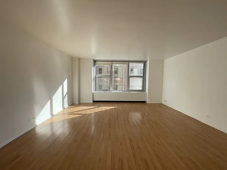 777 N Michigan Ave #1704 — Photo 8