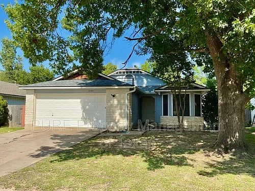 2105 Balsam Way Photo 1