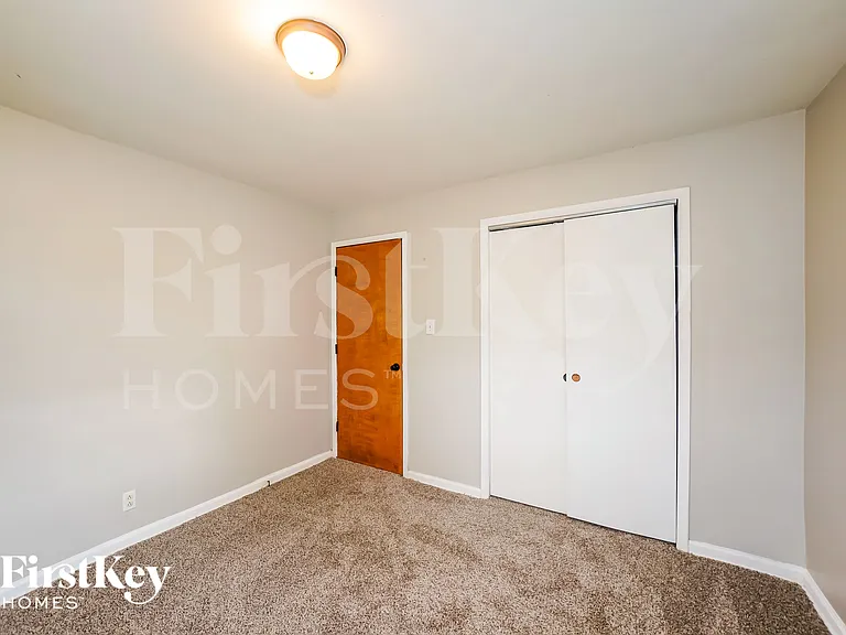 5909 Nash Ln — Photo 8