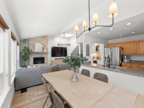 4th image of 4565 Gesner St