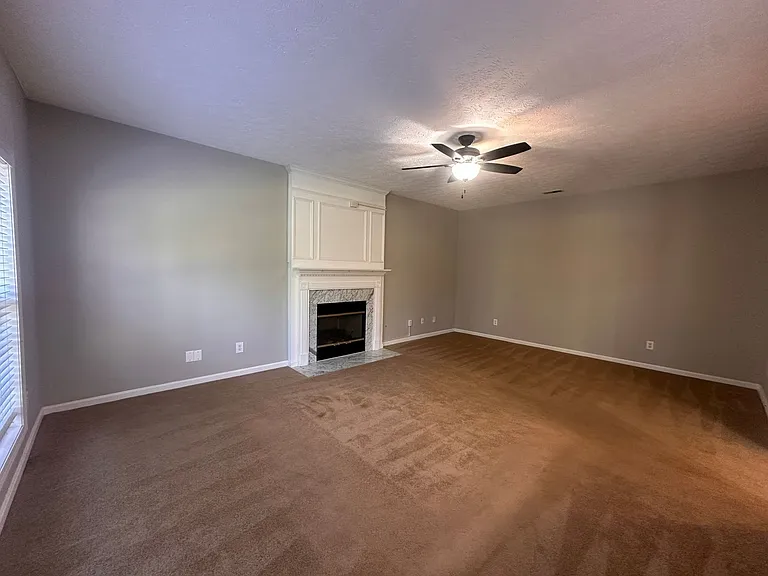 9406 Harlow Ct — Photo 8