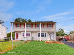 719 Cedar St, Lakehurst, NJ 08733