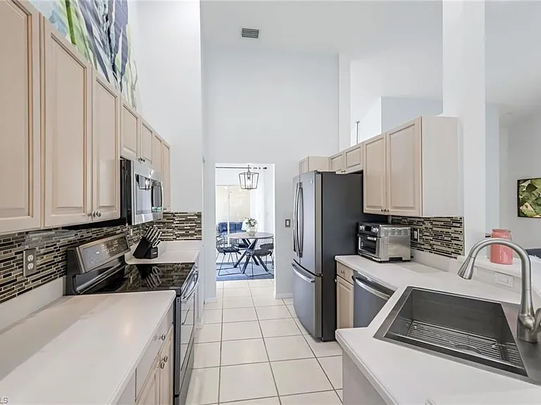 5360 Andover Dr #202 — Photo 11