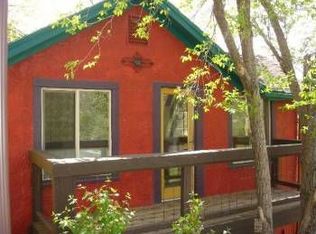 2 Cedar Ln, Manitou Springs, CO 80829