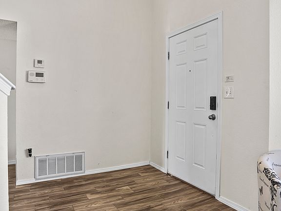 Entry way with high ceilings