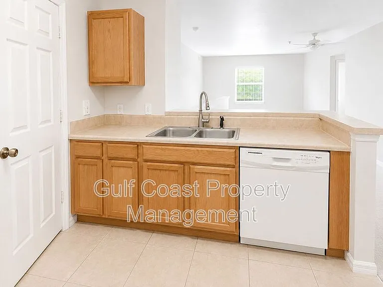 4850 51st St W #2205 — Photo 5