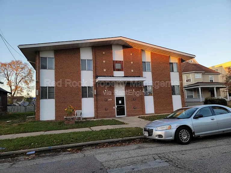 349 W Grand Ave #206 — Photo 11