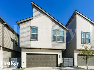 309 N Centro Cir, Shenandoah, TX 77385