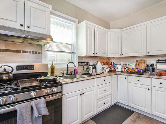 5th image of 40 Olive St #1
