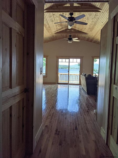 5th image of 120 CUBS COVE Lane