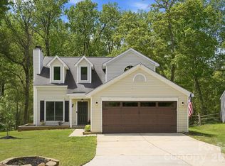 1629 Oak Knoll Ln, Charlotte, NC 28214