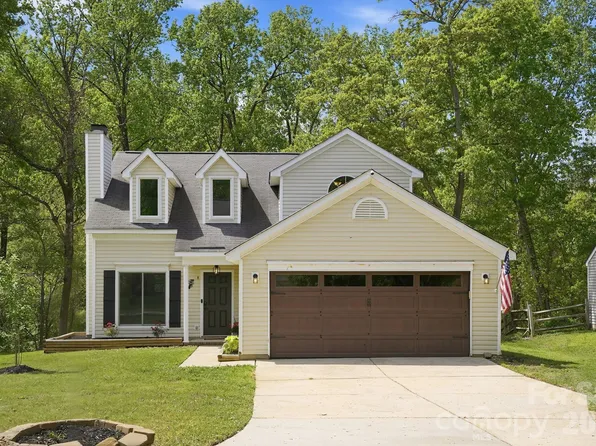 1629 Oak Knoll Ln, Charlotte, NC 28214