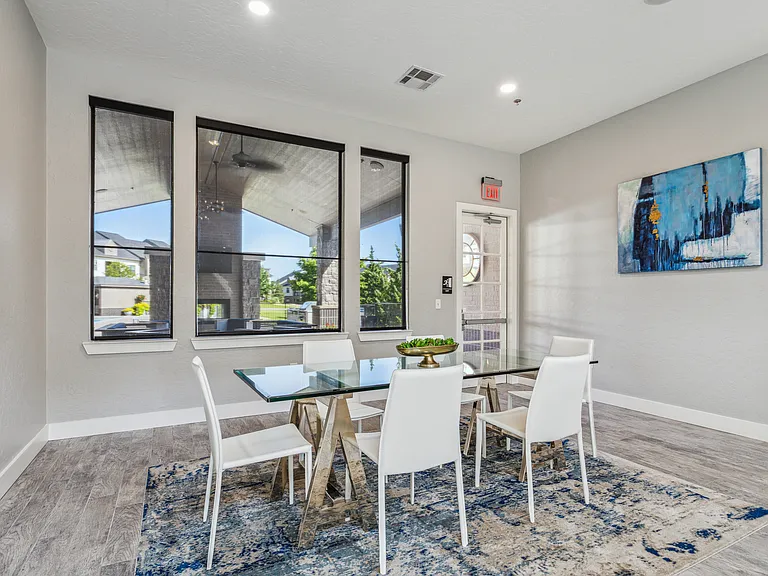 Legend V Apartments — Photo 27