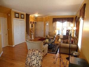 1st image of 9057 Mansfield Dr