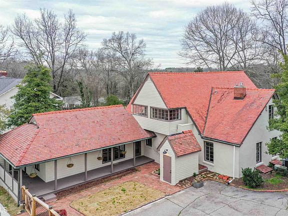2nd image of 1085 Green Street Cir
