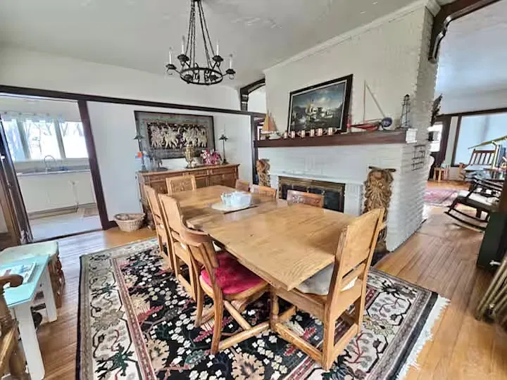 6 bed, 4.5 bath, 4280 sqft, $6,000 — Photo 4
