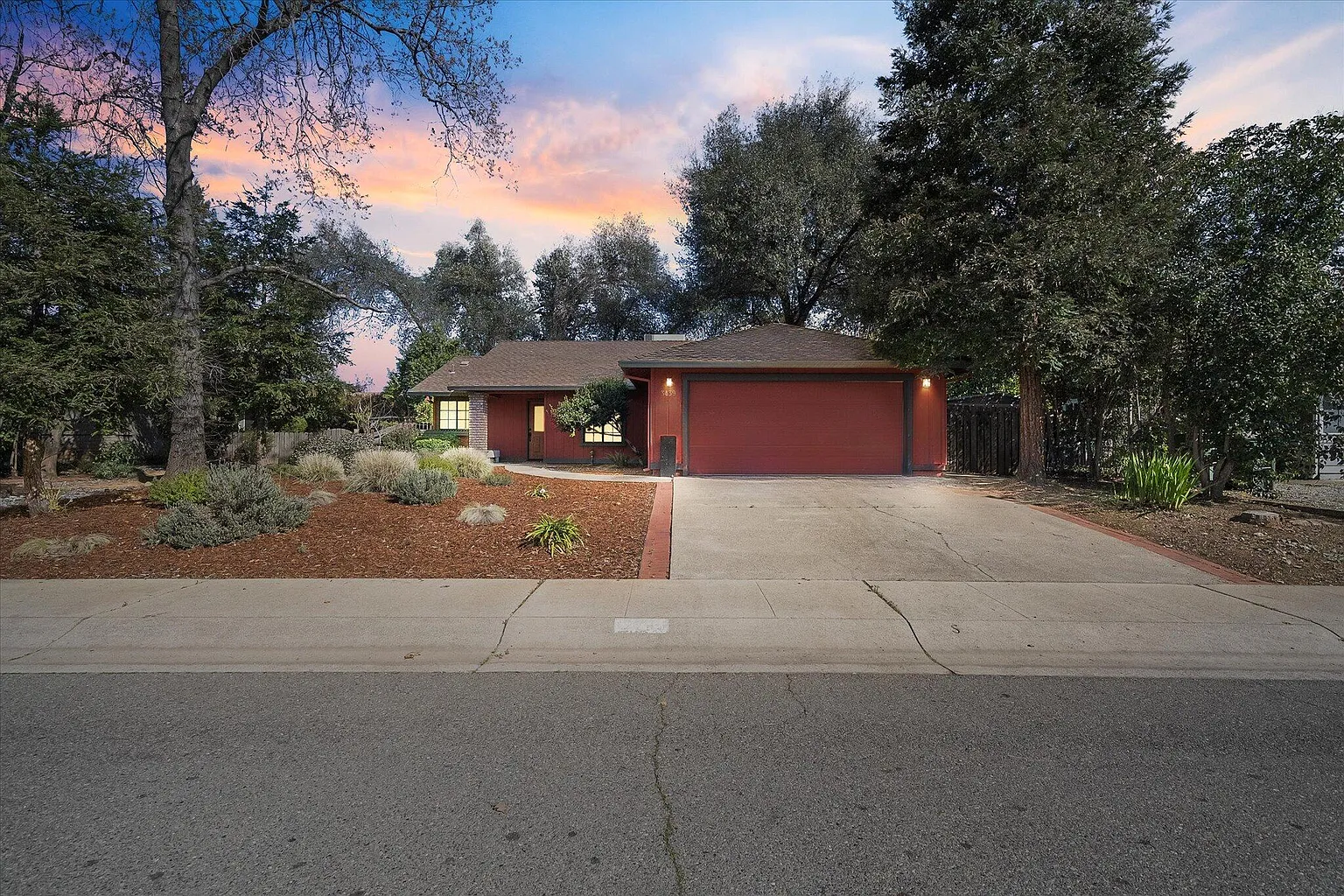 3439 Timbercreek Dr photo 1