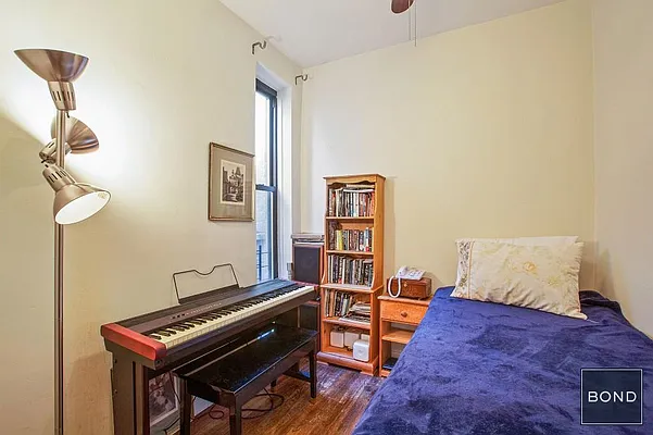 Sold by Bond New York | media 17