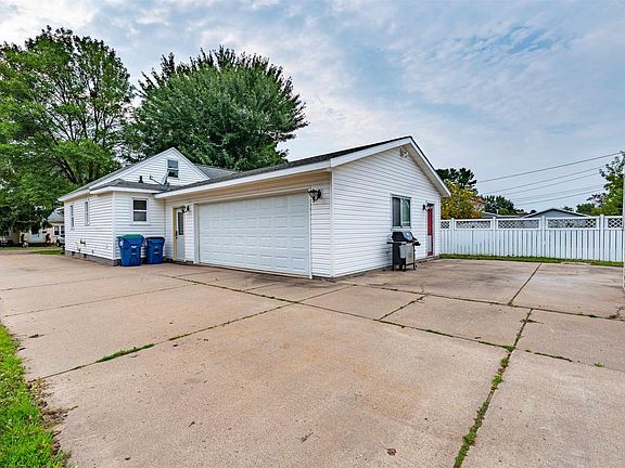 3rd image of 1119 S 13TH AVENUE