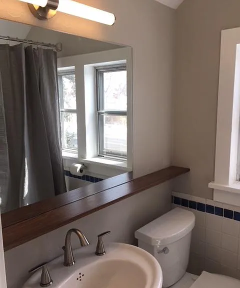 2nd floor bathroom