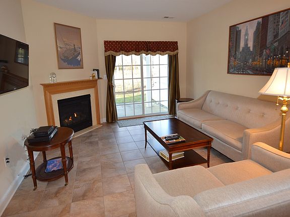 4th image of 1111 Saint Andrews Dr