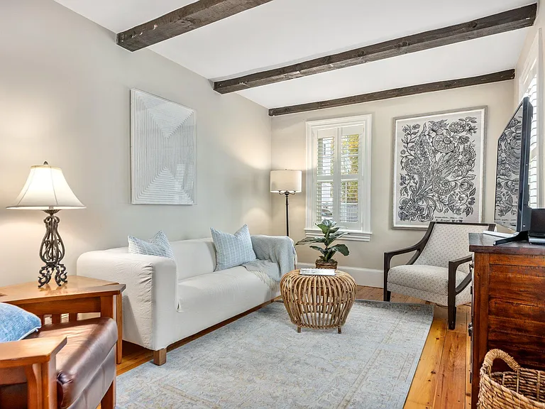 26 Beck St — Photo 2