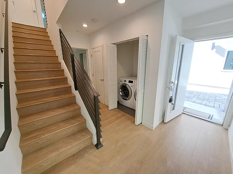 5631 Whitnall Hwy #1/2 — Photo 16