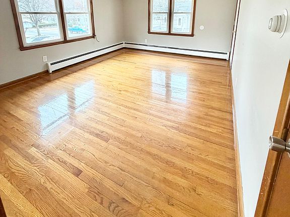 3rd image of 281 Augur St #2R