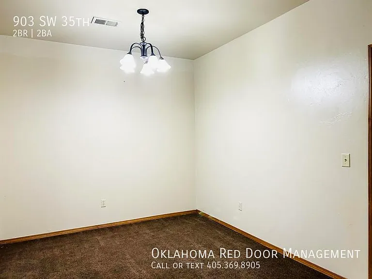903 SW 35th St — Photo 5