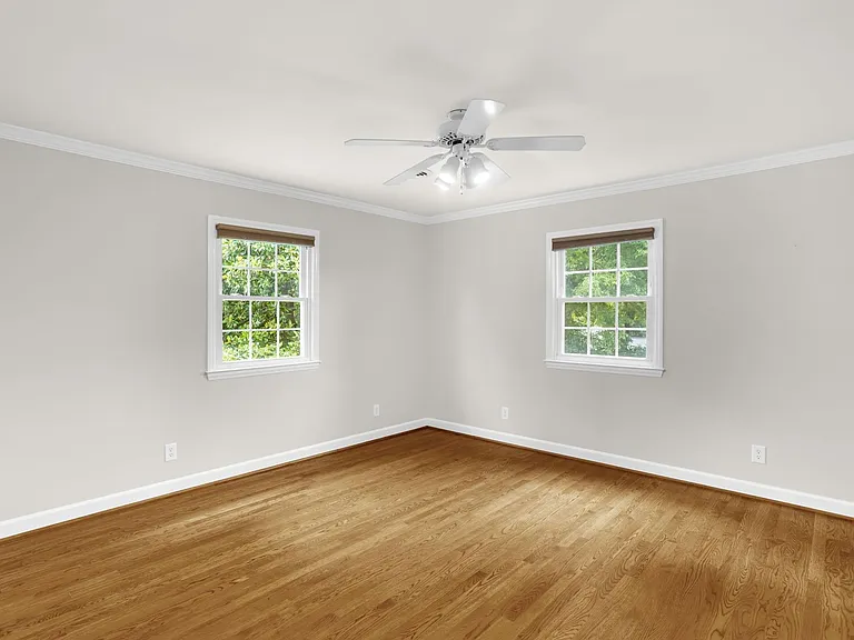 4205 Belvoir Dr — Photo 35