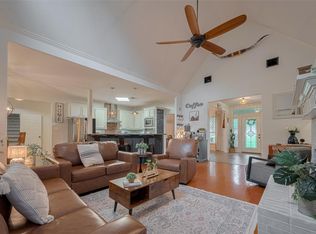 9072 Grand Lake Estates Dr, Montgomery, TX 77316