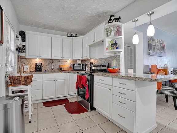 4th image of 2905 Point East Dr APT L416