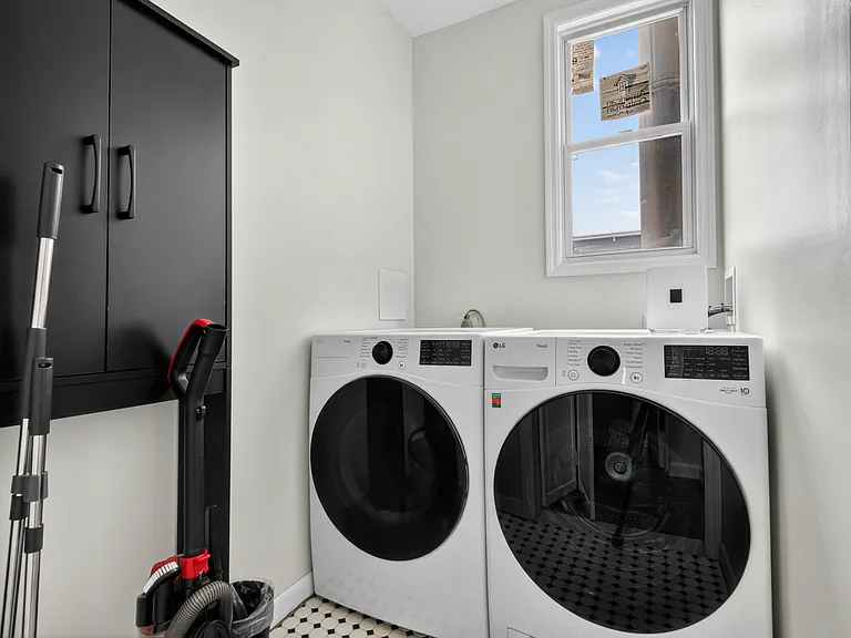 1709 Kerrigan Ave #2 — Photo 7