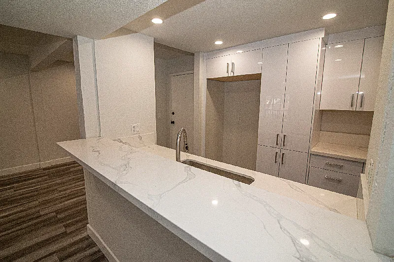 2 bed, 859 sqft, $2,850 — Photo 4
