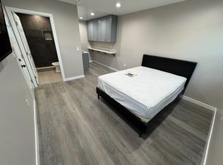 2742 1/2 E 219th St, Long Beach, CA 90810